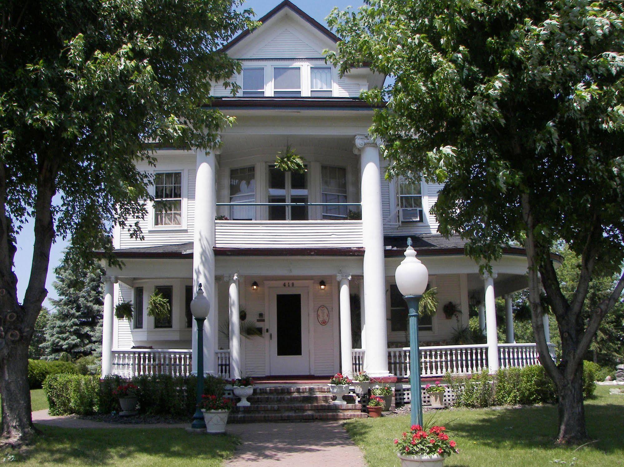 The Pillar Inn Cold Spring Экстерьер фото